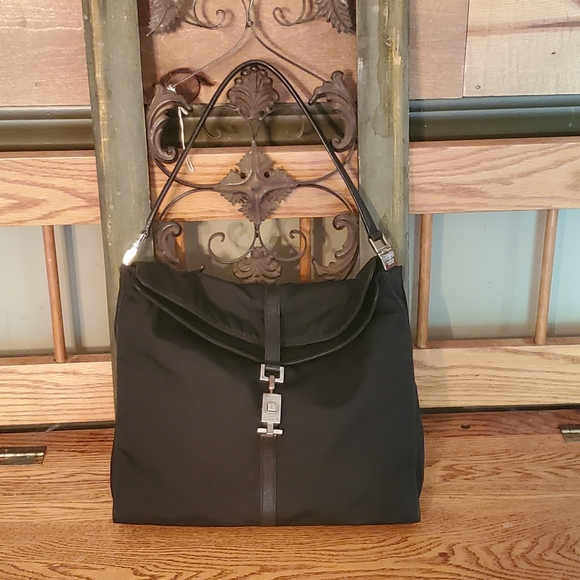 Gucci Black Jackie Foldover Shoulder Bag - Picture 3 of 14